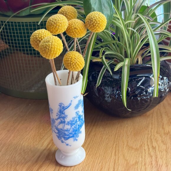 Avon Demitasse/Liqueur Footed Milk Glass Cup, Blue Toile Pattern, Vintage 1960s - Picture 6 of 14